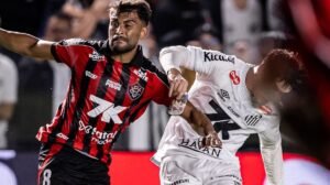 Imagem do jogo entre Vitória e Santos na Vila Belmiro  - Crédito: 
