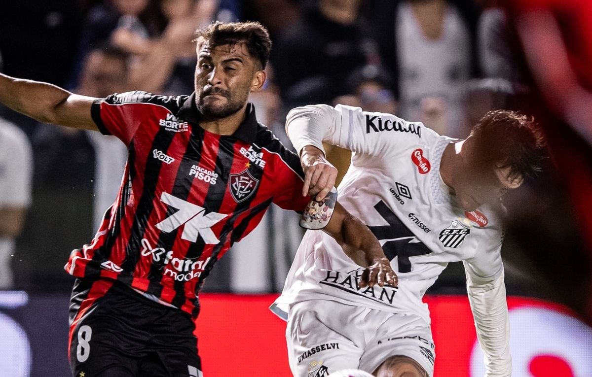 Vitória bateu o Santos por 1 a 0 (foto: Raul Baretta/ Santos FC.)
