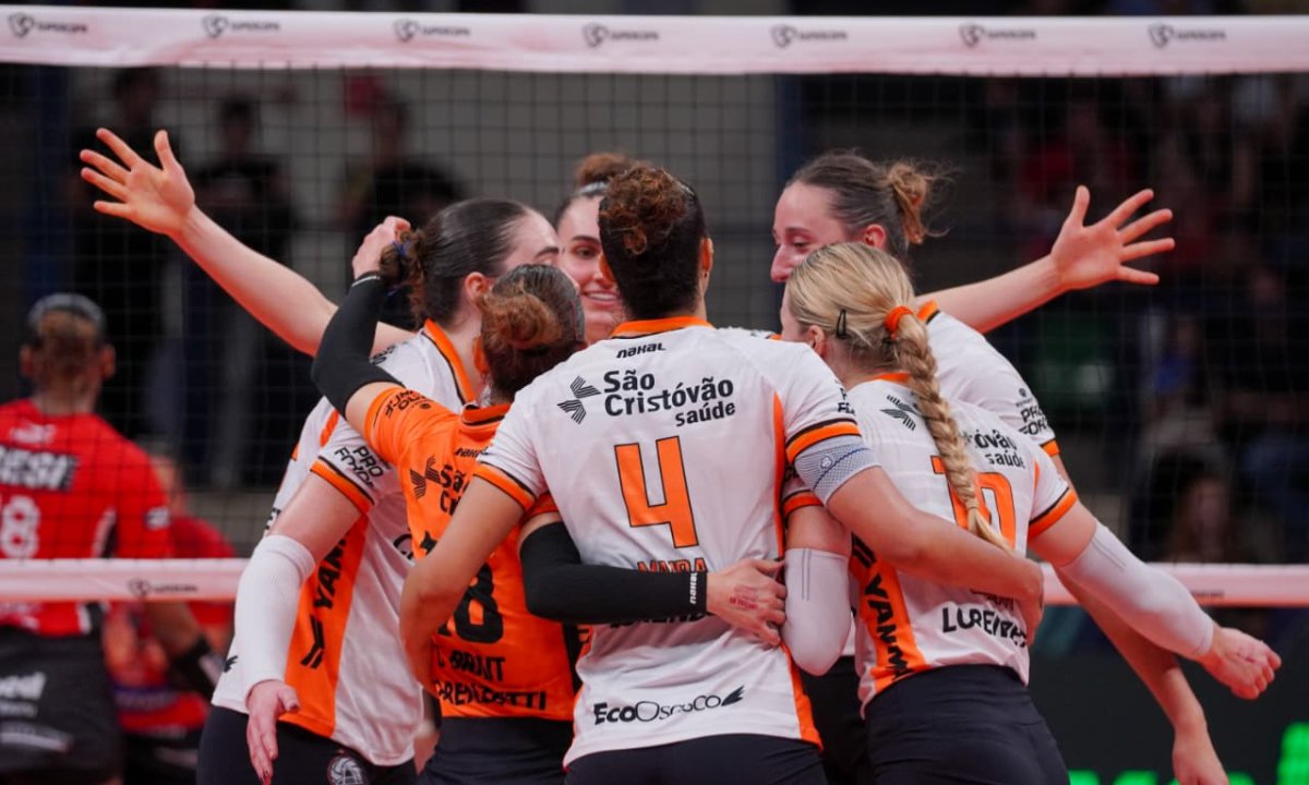 Osasco é campeão da Supercopa Feminina de Vôlei (foto: Carol Fotografia)