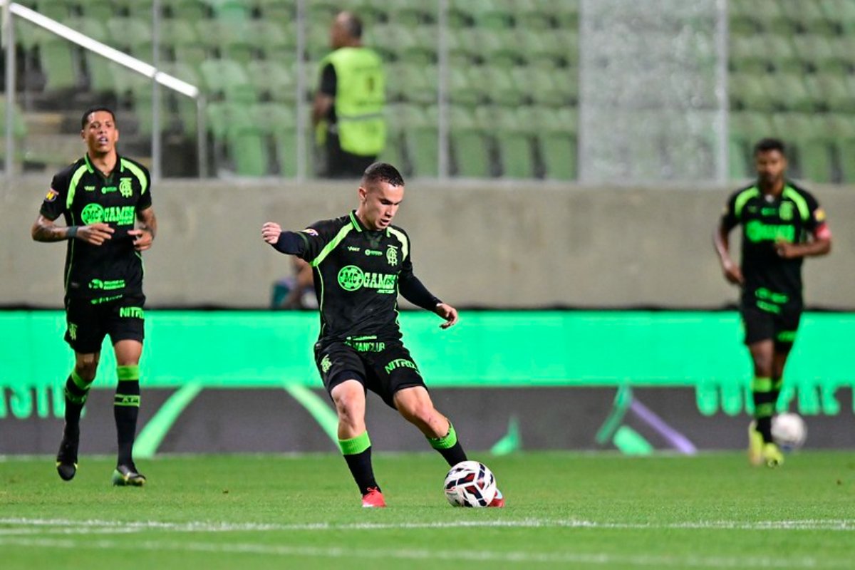 América em jogo pela Série B (foto: Mourão Panda/América)