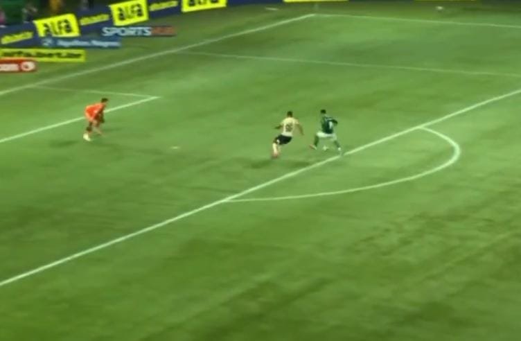 Vitor Roque fez o terceiro gol do Palmeiras contra o Vasco (foto: Reprodução/Premiere)