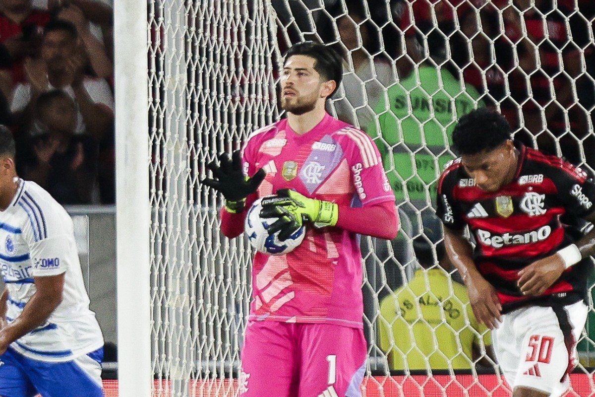 Rossi em ação durante Flamengo x Cruzeiro no Maracanã (foto: Gilvan de Souza/Flamengo)