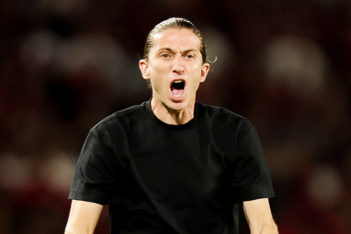 Filipe Luís, técnico do Flamengo, durante o duelo com o Cruzeiro (foto: Gilvan de Souza/Flamengo)