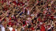 Torcedores do Náutico no Estádio dos Aflitos (foto: Gabriel França/CNC)