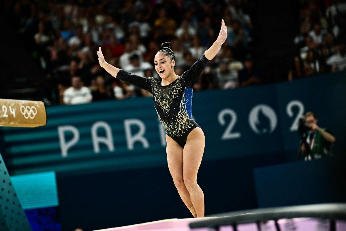 Júlia Soares em apresentação na Olimpíada de Paris (foto: LOIC VENANCE/AFP - 28/7/2024)