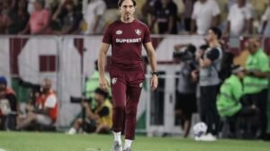 Zubeldía no comando do Fluminense (foto: Foto: Lucas Merçon/Fluminense)