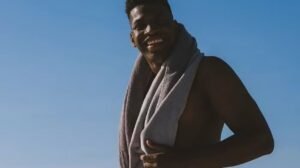 Netinho é o maior incentivador do relacionamento com Virginia entre os familiares de Vini Jr - Crédito: 