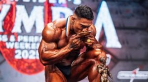Ramon Dino comemora vitória no Mr. Olympia - Crédito: 