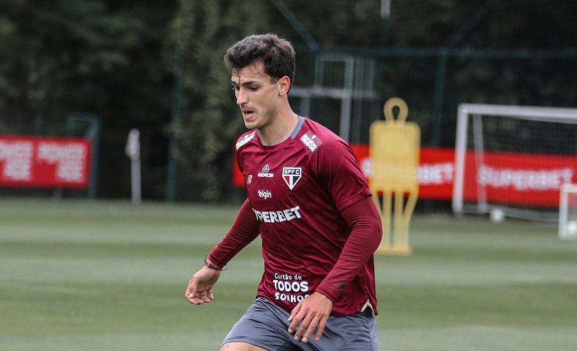 Atacante do São Paulo durante treino (foto: Erico Leonan/São Paulo)