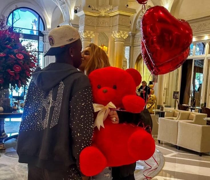 Vini Junior e Virginia Fonseca se beijando (foto: Instagram/Reprodução)