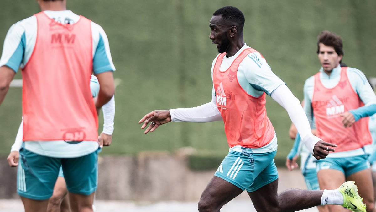 Bolasie, atacante do Cruzeiro, em treinamento (foto: Gustavo Aleixo/Cruzeiro)