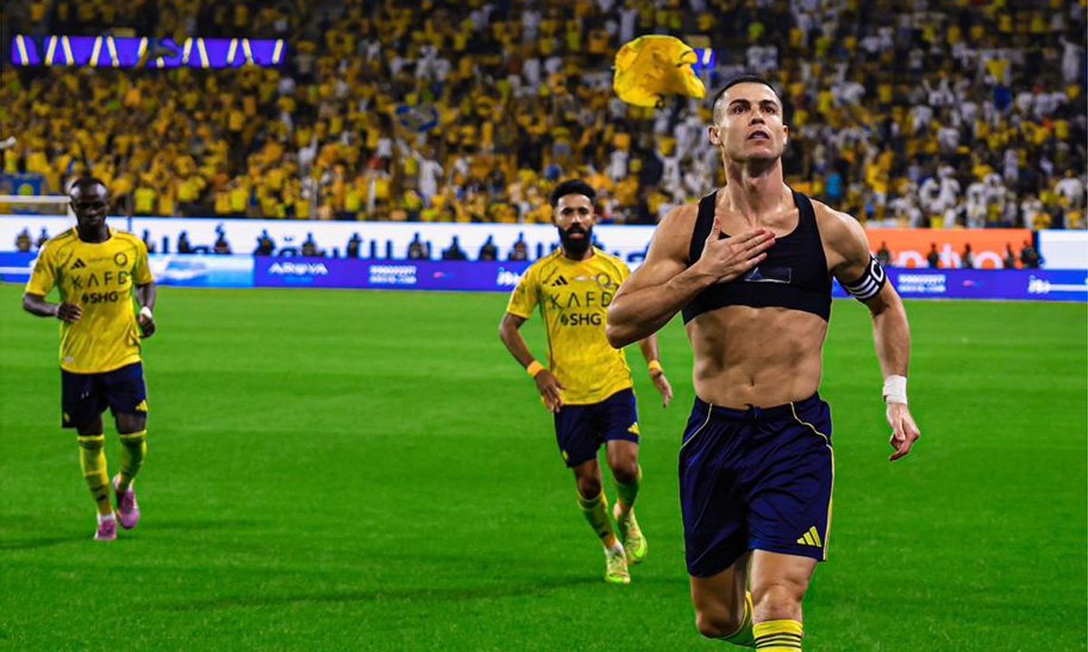 Cristiano Ronaldo marcou um dos gols do Al-Nassr contra o Al Fateh (foto: Divulgação/Al-Nassr)