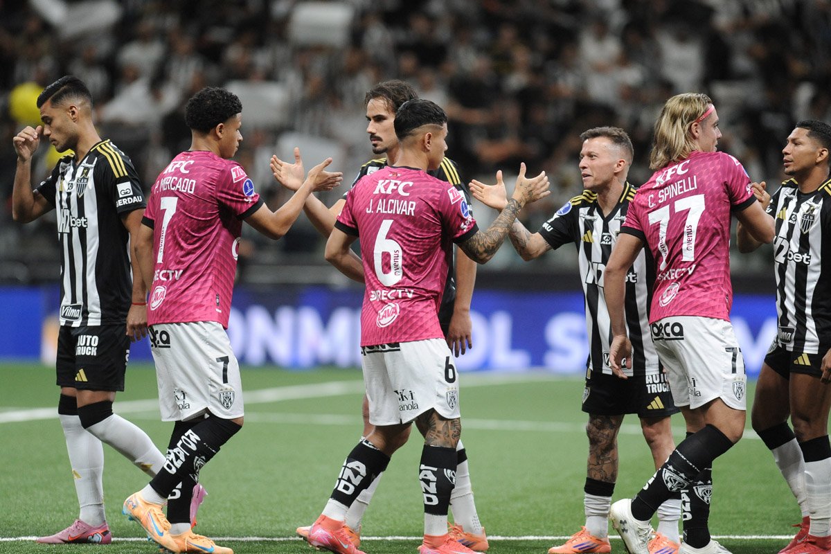 Independiente del Valle foi eliminado pelo Atlético na semifinal da Sul-Americana (foto: Alexandre Guzanshe/EM/D.A. Press.)