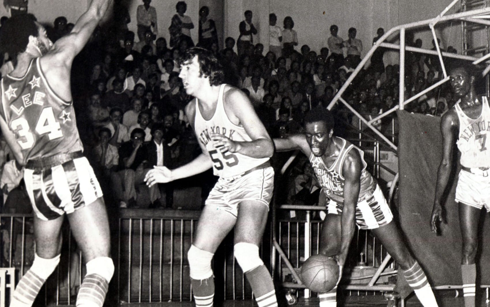 Harlem Globetrotters x New York Team, no ginasio do Minas Tenis clube, em Belo Horizonte - (foto: Arquivo/EM)