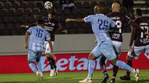 Ferroviária e Paysandu empataram por 2 a 2 - Crédito: 