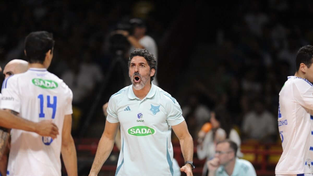 Filipe Ferraz, técnico do Cruzeiro (foto: Alexandre Guzanshe/EM/D.A Press)