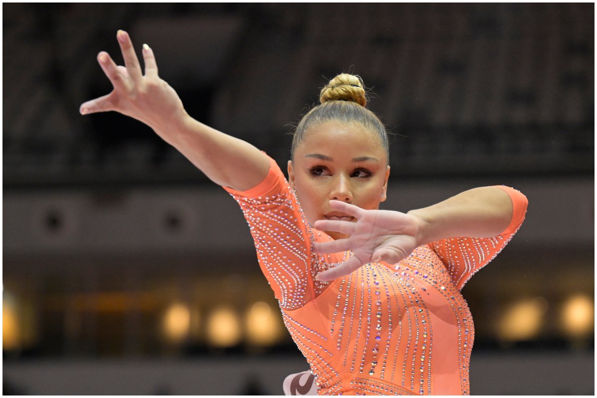 Ginasta Flávia Saraiva se apresentando no ARTWorlds 2025 (foto: Divulgação/ARTWorlds2025)