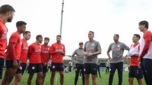 Vagner Mancini comanda primeiro treino no Bragantino  - Crédito: 