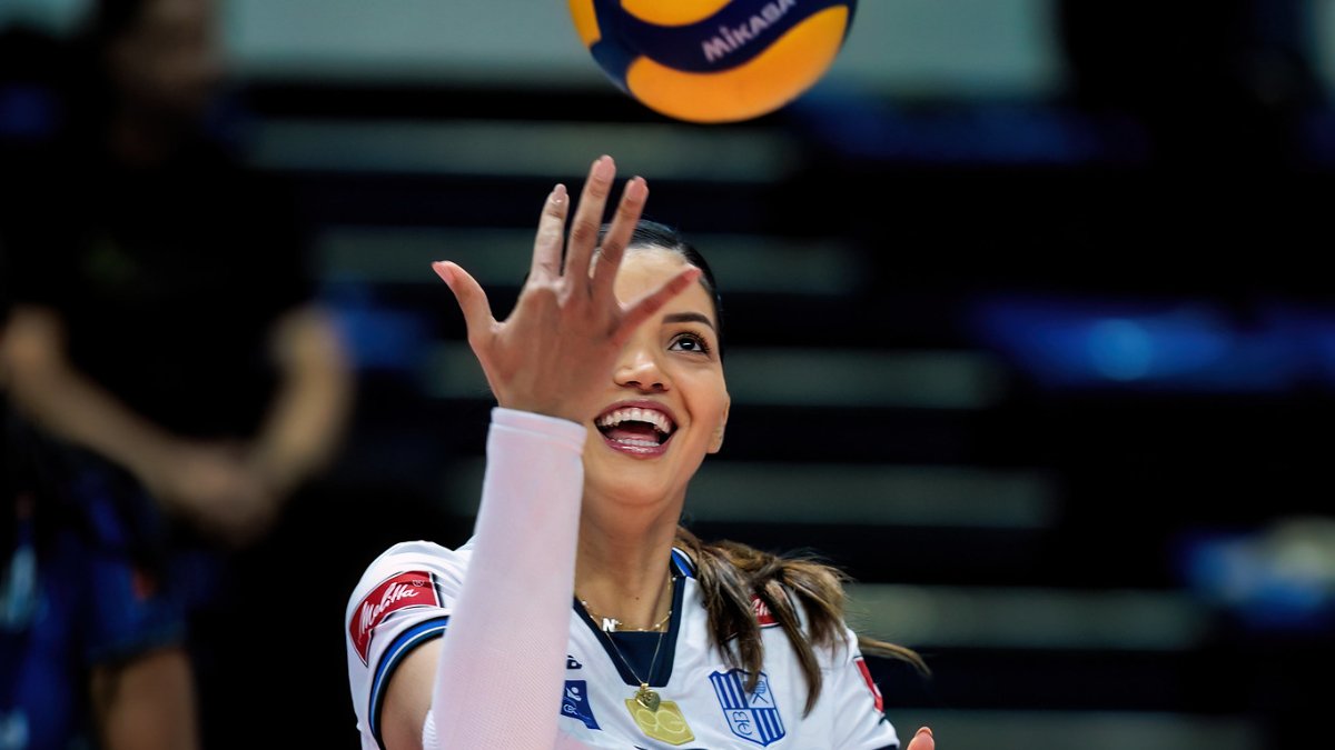 Nyeme em quadra pelo Minas contra o Mackenzie, na Superliga Feminina de Vôlei (foto: Hedgard Moraes/MTC)