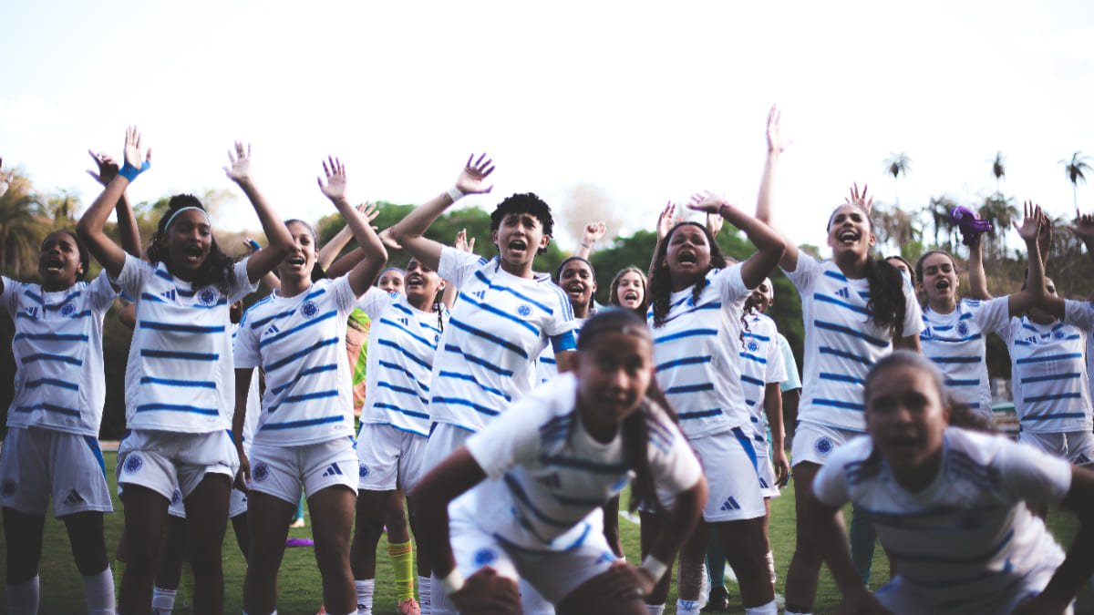 Equipe sub-17 do Cruzeiro está na final do Mineiro Feminino da modalidade (foto: Gustavo Martins/Cruzeiro)