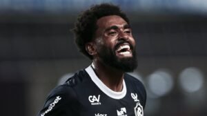 Jogador do Remo comemora gol - Crédito: 