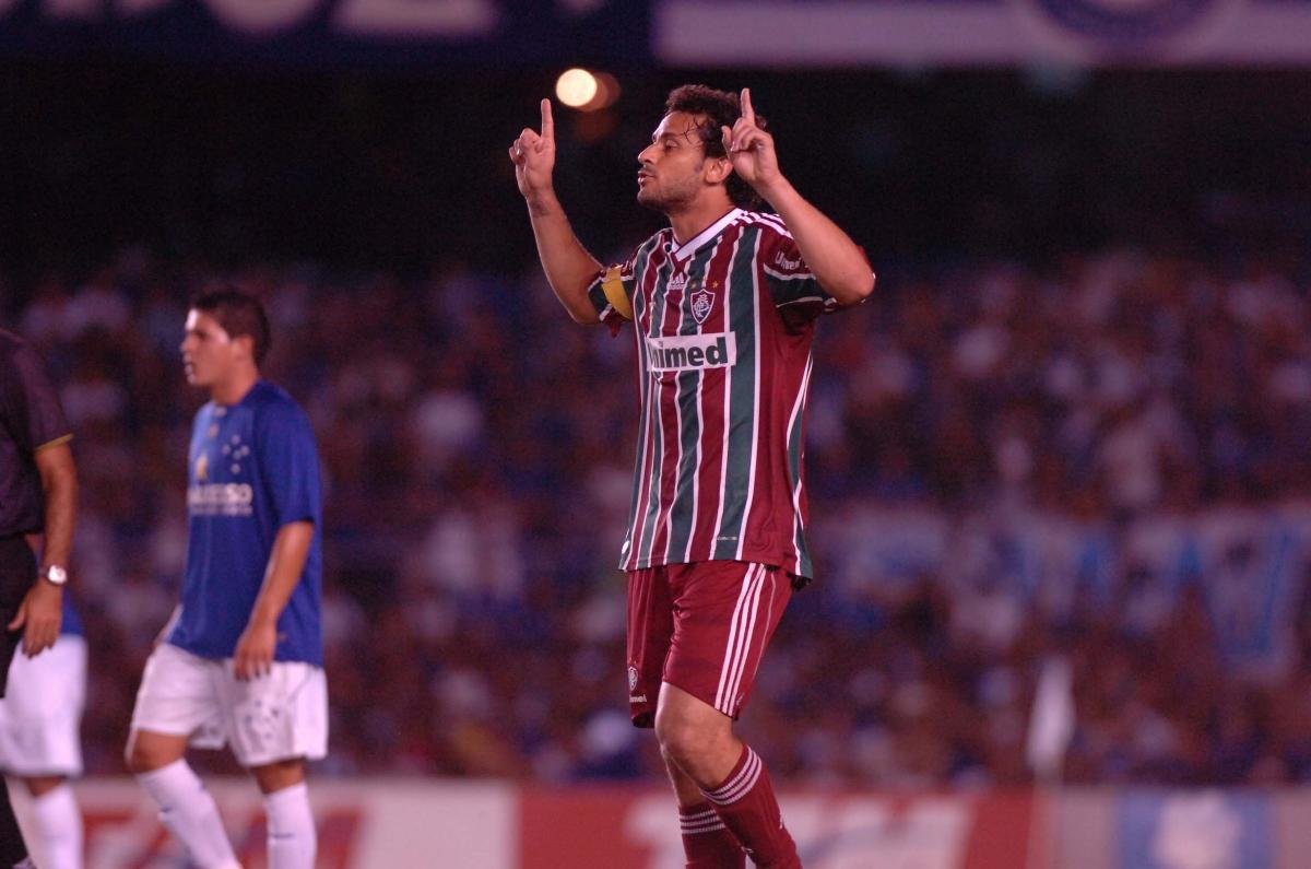 Fred comandou virada do Fluminense sobre o Cruzeiro (3 a 2) no Brasileiro de 2009 - (foto: Jorge Gontijo/EM/D.A Press)