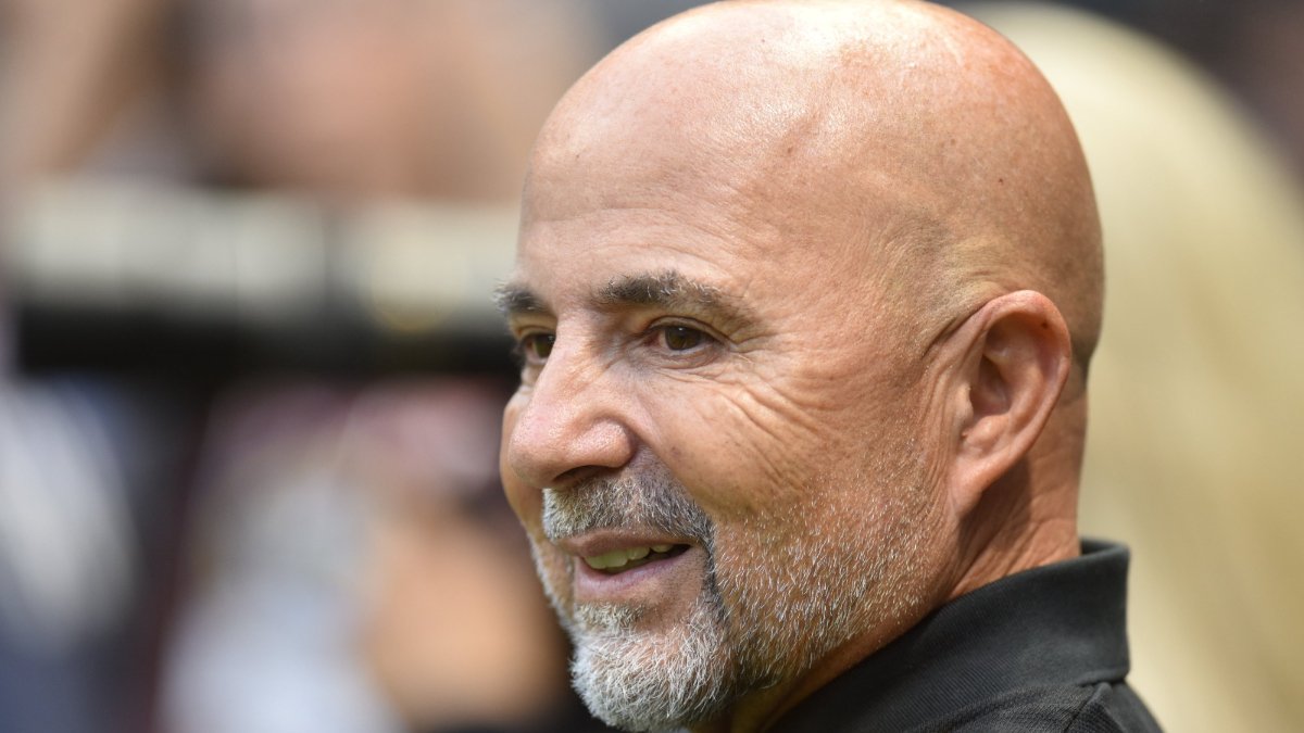 Jorge Sampaoli, técnico do Atlético, antes de jogo contra o Ceará pelo Brasileiro (foto: Ramon Lisboa/EM/D.A. Press)