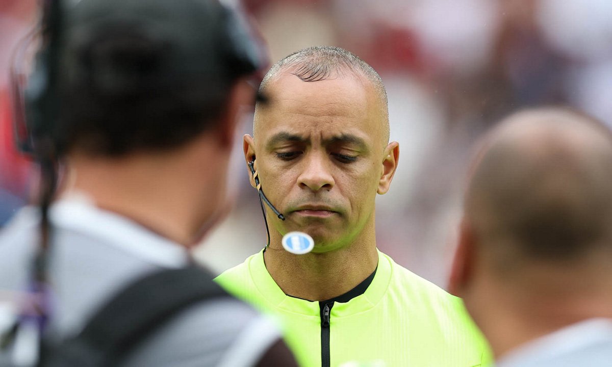 Wilton Pereira Sampaio, árbitro de Flamengo x Palmeiras (foto: Cesar Greco/Palmeiras/by Canon)