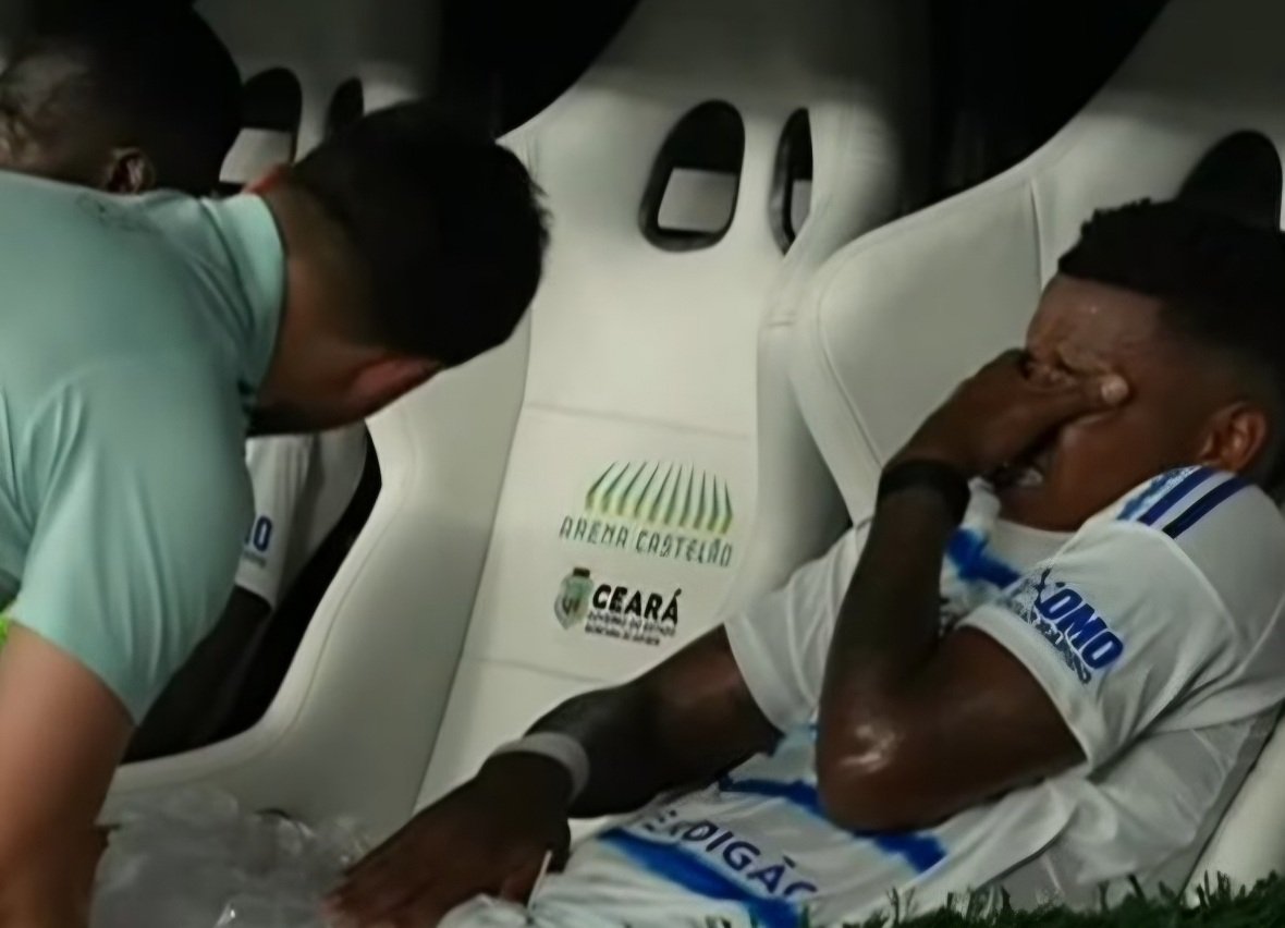Keny Arroyo chorando em Ceará x Cruzeiro (foto: Reprodução)