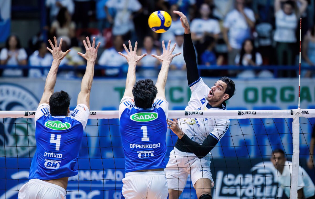 Lance do jogo entre Cruzeiro e Minas pela Superliga Masculina - (foto: Hedgard Moraes/ MTC)