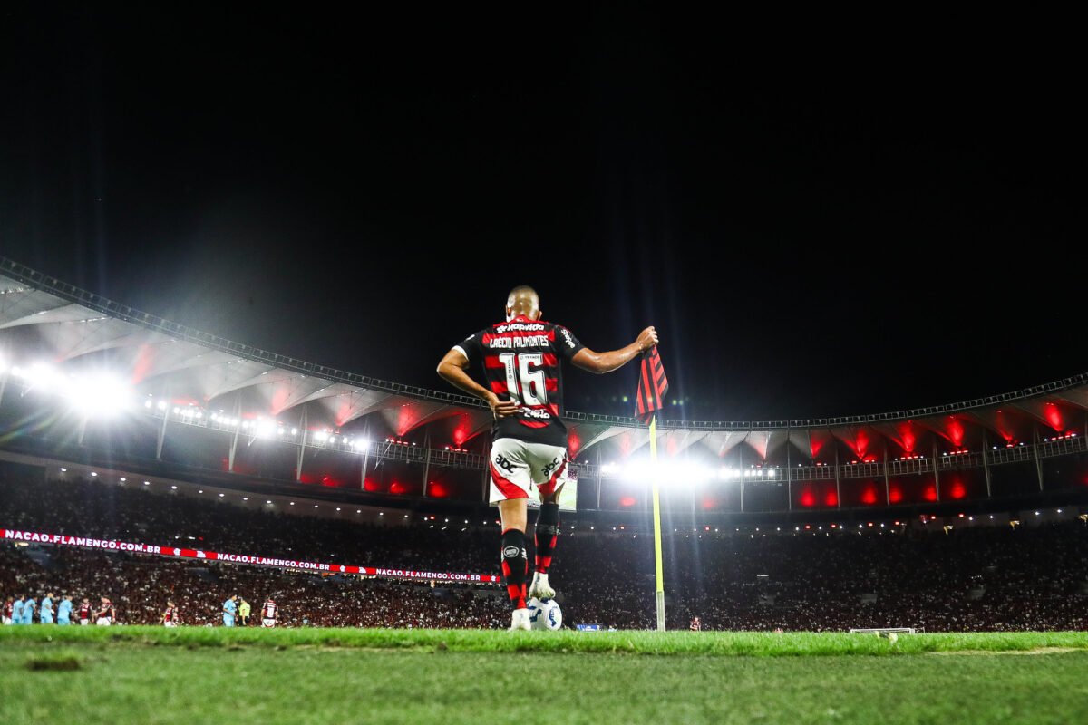 Flamengo venceu o Santos por 3 a 2 no Maracanã (foto: Gilvan de Souza/Flamengo)