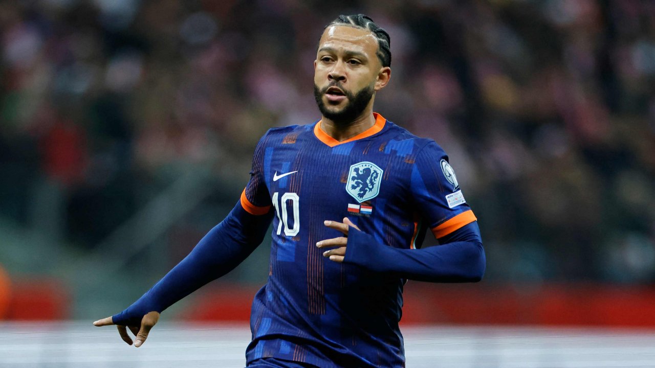 Memphis Depay, atacante da Holanda (foto: Wojtek RADWANSKI / AFP)