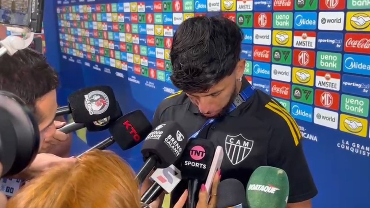 Biel em entrevista após derrota do Atlético na final da Sul-Americana (foto: Lucas Bretas / No Ataque)