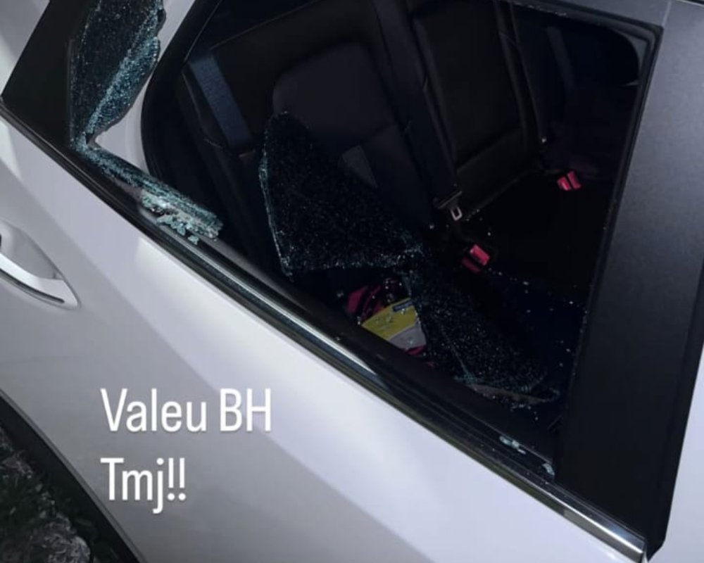 Carro do zagueiro Gamarra foi arrombado (foto: Reprodução/Instagram)