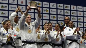 Título do Pinheiros no Grand Prix de Judô contou com a ajuda de Bia Souza - Crédito: 