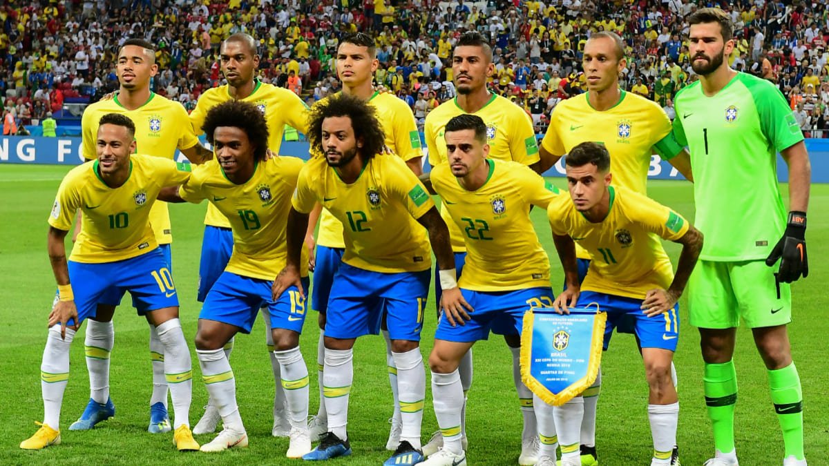 Seleção Brasileira antes de duelo com a Bélgica na Copa do Mundo de 2018 (foto: AFP / Luis Acosta)