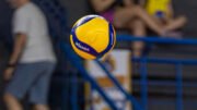 Bola de vôlei profissional (foto: Bruno Cunha / Praia Clube)