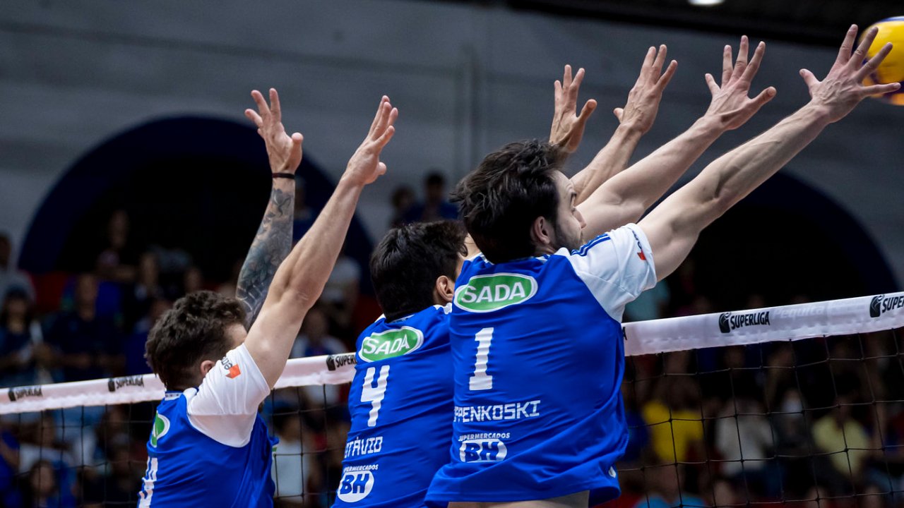 Time do Cruzeiro em jogo da Superliga Masculina de Vôlei (foto: Agência i7/Cruzeiro)