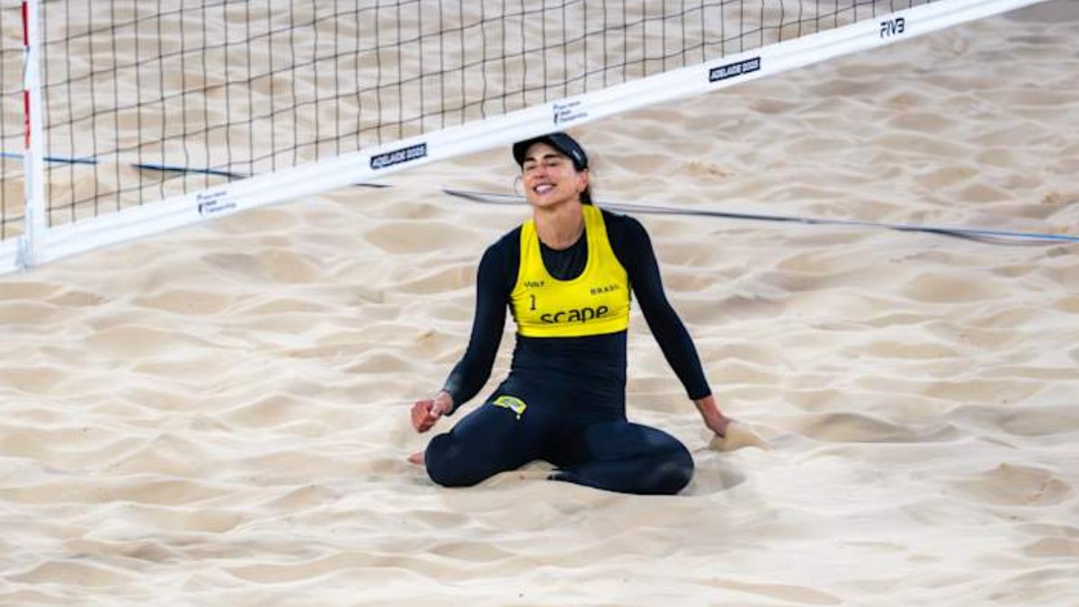 Carol Solberg, jogadora de vôlei de praia (foto: Divulgação FIVB)