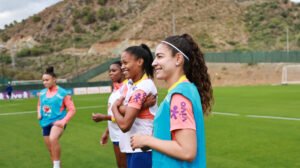 Jogadoras da Seleção Brasileira posam para foto  - Crédito: 