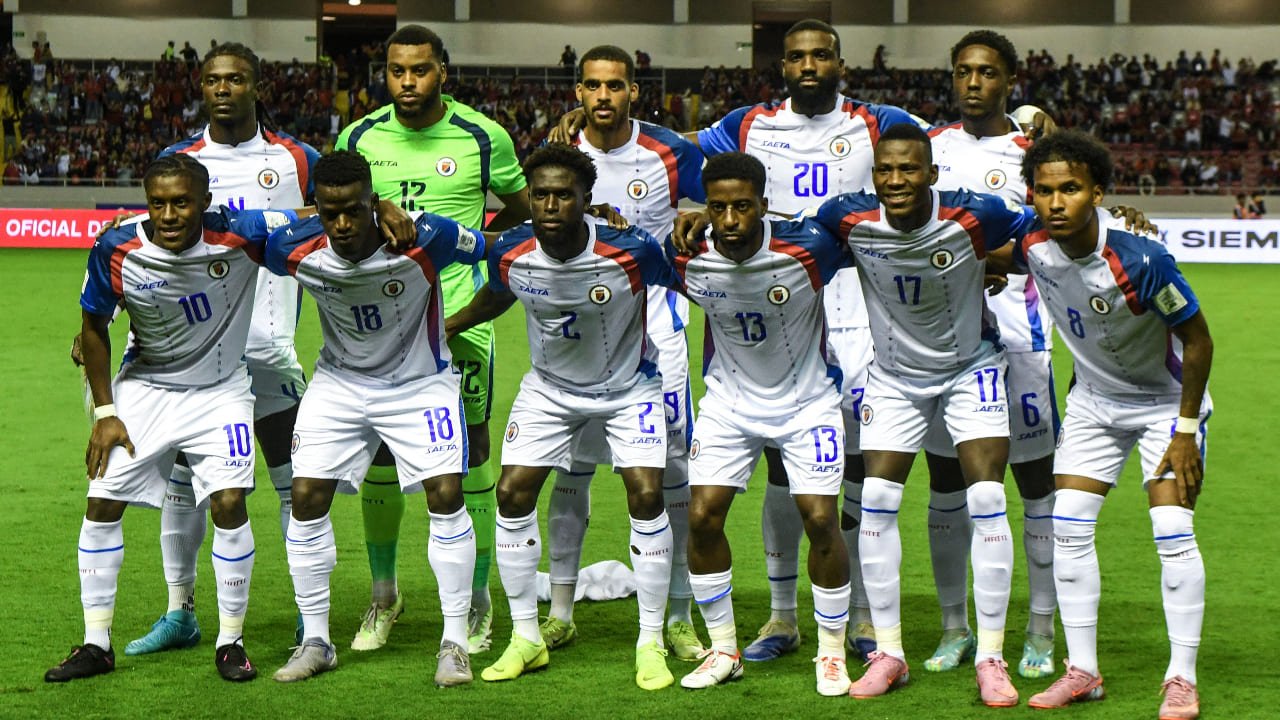 Seleção de Haiti em jogo das Eliminatórias da Concacaf (foto: Ezequiel BECERRA / AFP)
