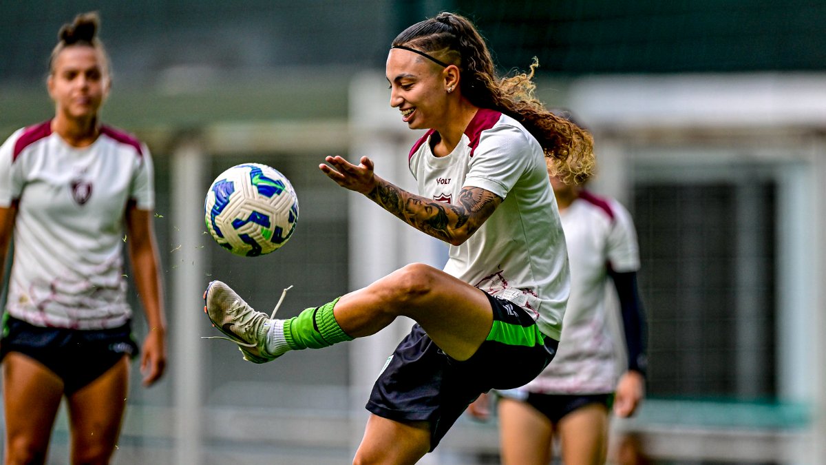 Ana Flávia, meio-campista do América (foto: Mourão Panda / América)