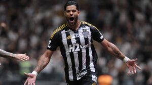 Hulk comemorando gol em jogo do Atlético na Arena MRV - Crédito: 