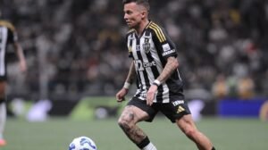 Bernard, meia-atacante do Atlético, em ação na Arena MRV - Crédito: 