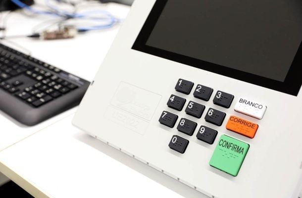 Urna eletrônica para votação (foto: Alejandro Zambrana/Secom/TSE)