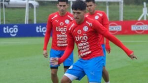 Osmar Giménez é considerado pela imprensa paraguaia uma promessa do futebol mundial - Crédito: 