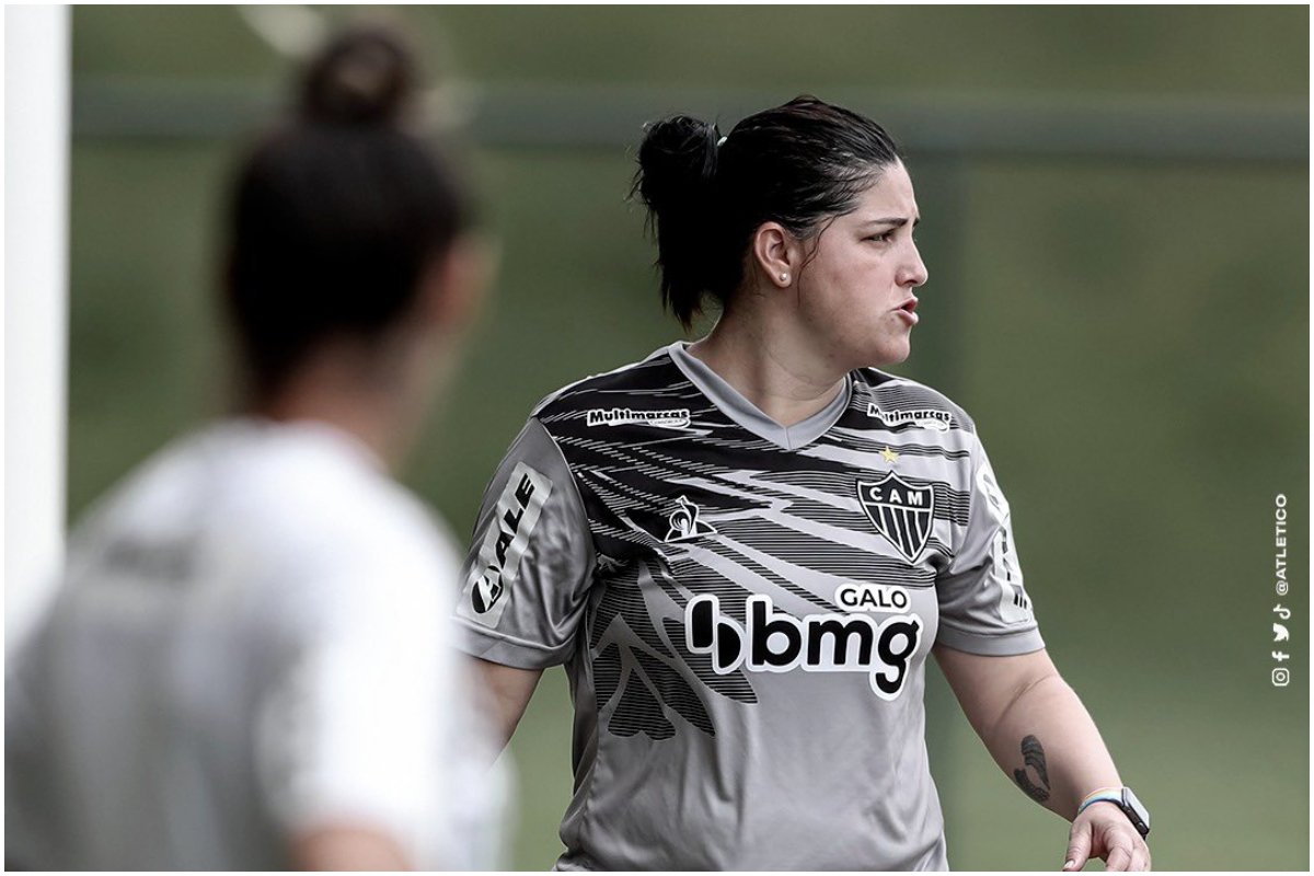 Lindsay Camila, ex-técnica do Atlético atuando pelo clube (foto: Divulgação/Atlético)