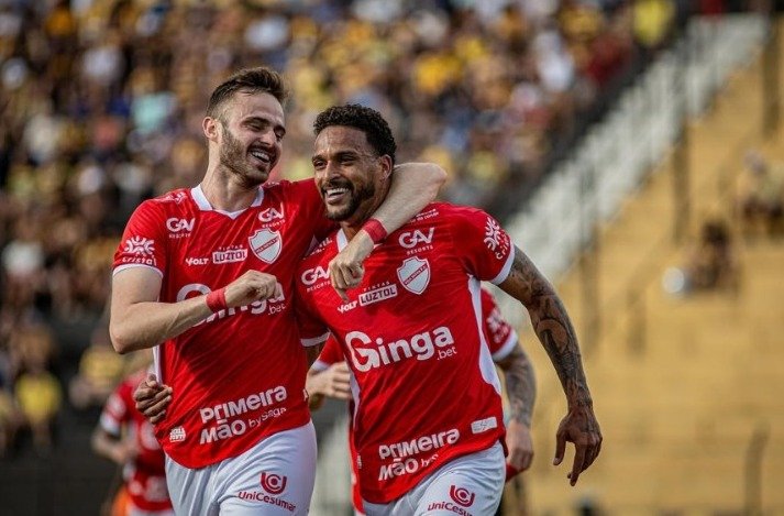 Vila Nova-GO está na intermediária da classificação da Série BVila Nova-GO está na intermediária da classificação da Série B (foto: Divulgação/Vila Nova-GO)