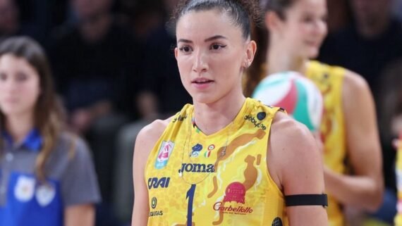 Gabi Guimarães durante partida de Vôlei (foto: Divulgação/Gabi Guimarães)