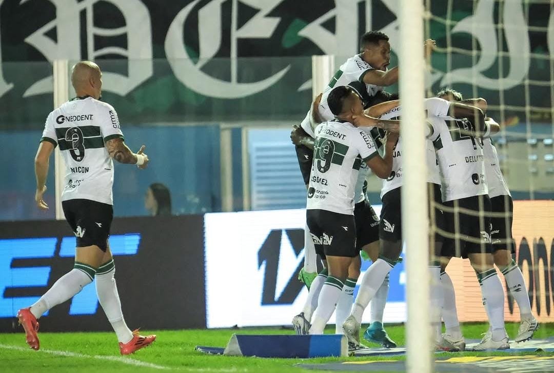 Coritiba está a caminho do título da Série B (foto: JP Pacheco/Coritiba)